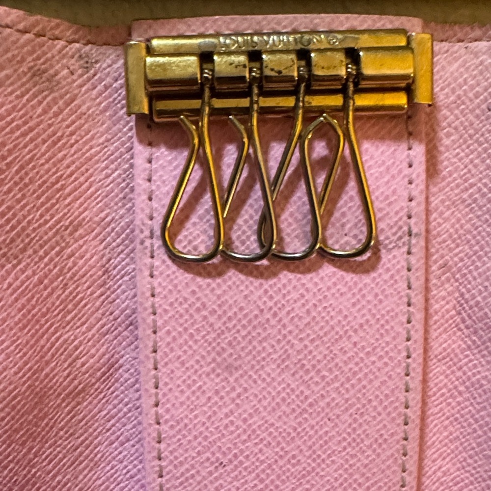 Louis Vuitton pink Murakami Multicolor Monogram 🔑 holder with box - Picture 8 of 15